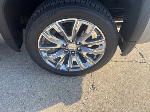 Certified 2025 GMC Sierra 1500 Denali image 10