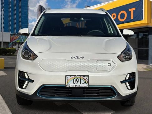 Used 2022 Kia Niro EX FWD image 7