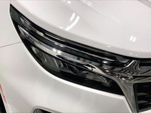 Used 2024 Chevrolet Equinox LT image 28