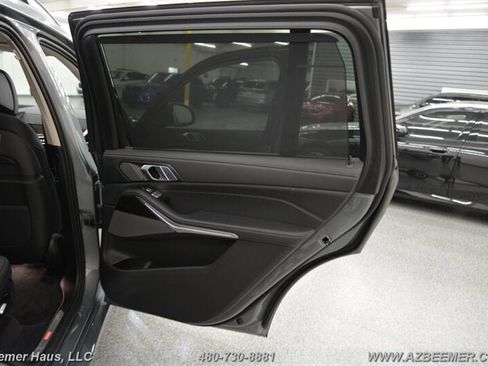 Used 2025 BMW X7 xDrive40i image 42