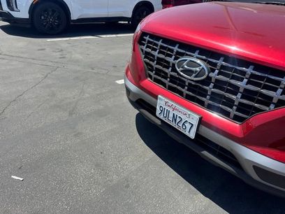 Used 2025 Hyundai Venue SEL