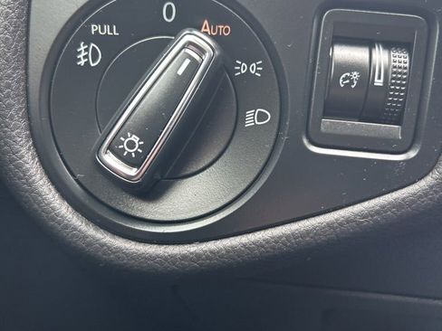 Used 2018 Volkswagen Golf Alltrack AWD/4WD image 8