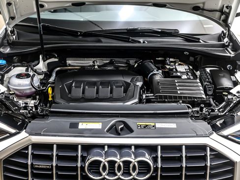 Used 2025 Audi Q3 2.0T Premium Plus w/ Premium Plus Package image 12