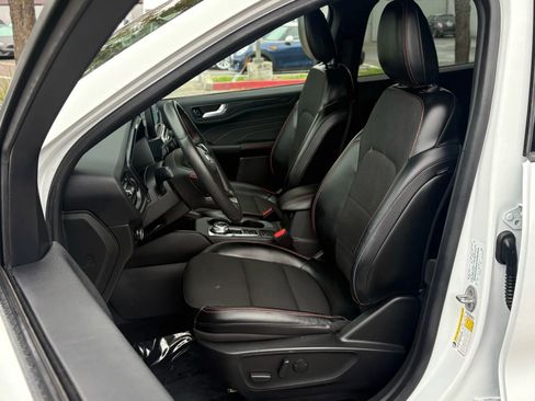 Used 2023 Ford Escape ST-Line Select image 10