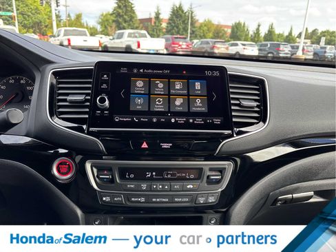 Used 2025 Honda Ridgeline Black Edition image 16