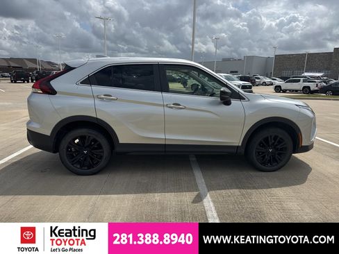 Used 2023 Mitsubishi Eclipse Cross LE AWD/4WD image 8