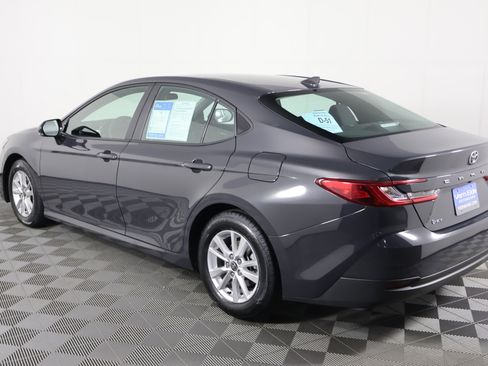 Used 2025 Toyota Camry LE image 8