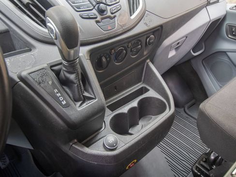 Used 2019 Ford Transit 250 130 Low Roof RWD image 25