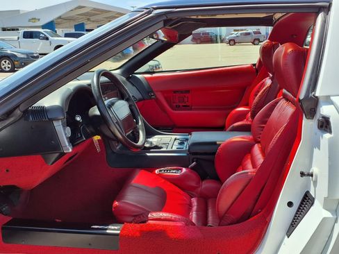 Used 1991 Chevrolet Corvette ZR-1 RWD image 16
