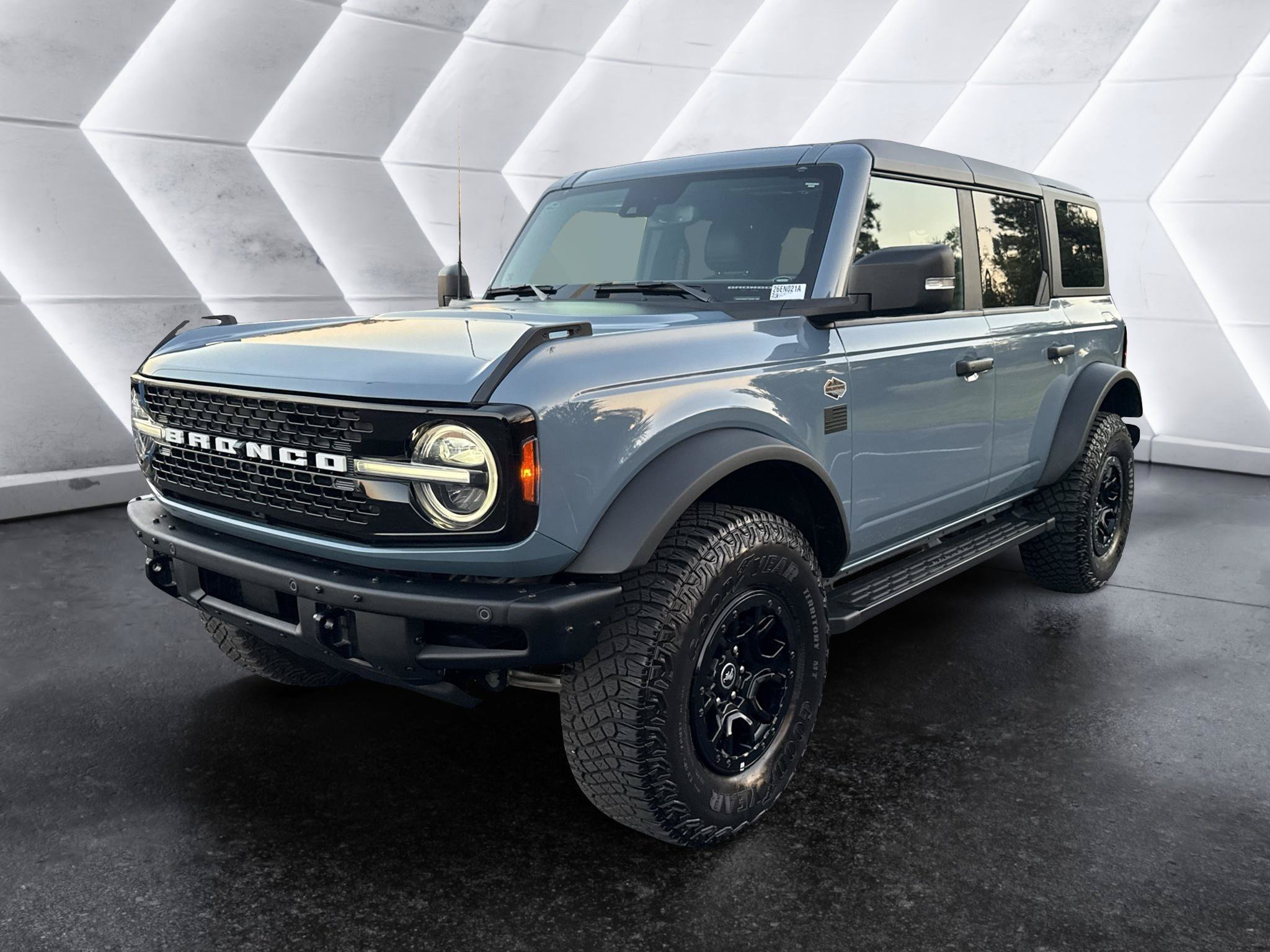 Used 2024 Ford Bronco Wildtrak AWD/4WD image 3