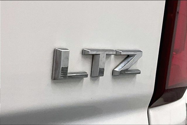 Used 2024 Chevrolet Silverado 2500 LTZ AWD/4WD image 9