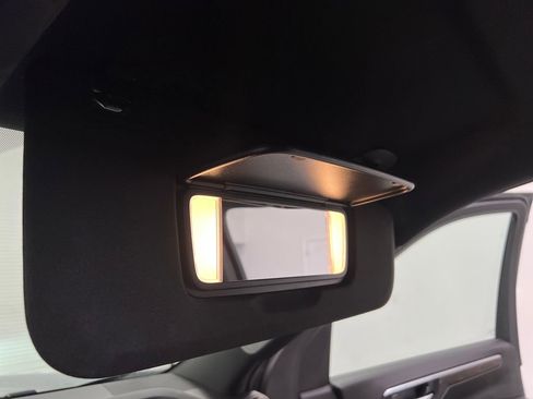Used 2025 Chevrolet Suburban Z71 AWD/4WD image 65