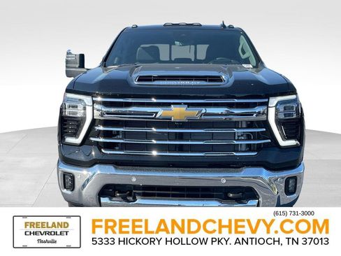 New 2026 Chevrolet Silverado 3500 LTZ w/ LTZ Convenience Package image 8