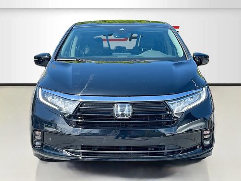 Used 2022 Honda Odyssey Elite image 2