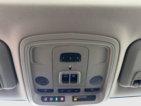 Used 2019 Cadillac CTS Sedan RWD image 31