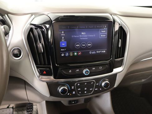 Used 2021 Chevrolet Traverse LT w/ LPO, Cargo Package image 5