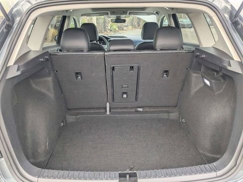 Used 2024 Volkswagen Taos SE FWD image 13