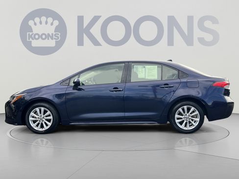 Used 2024 Toyota Corolla LE FWD image 5