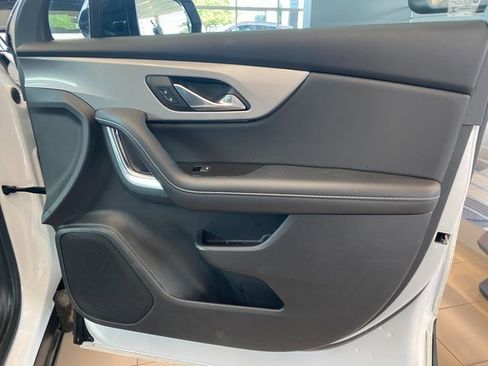 Used 2023 Chevrolet Blazer LT w/ Midnight/Sport Edition image 8