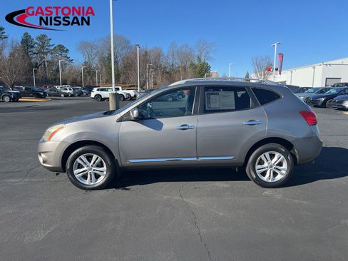 Used 2012 Nissan Rogue SV w/ Premium Pkg image 7