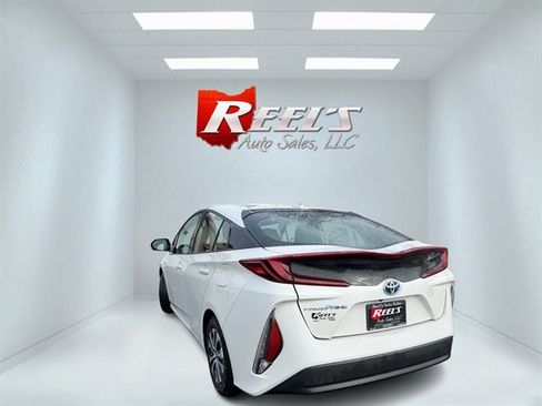 Used 2020 Toyota Prius Prime LE image 26