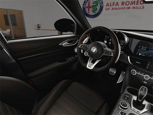 New 2025 Alfa Romeo Giulia w/ Driving Assist Package image 20