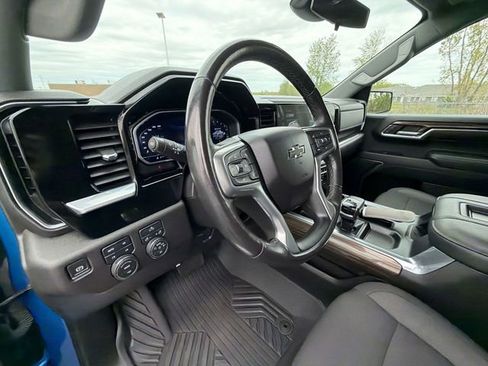 Certified 2022 Chevrolet Silverado 1500 RST w/ Z71 Off-Road Package AWD/4WD image 10