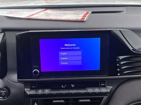 Certified 2025 Toyota Camry LE image 28