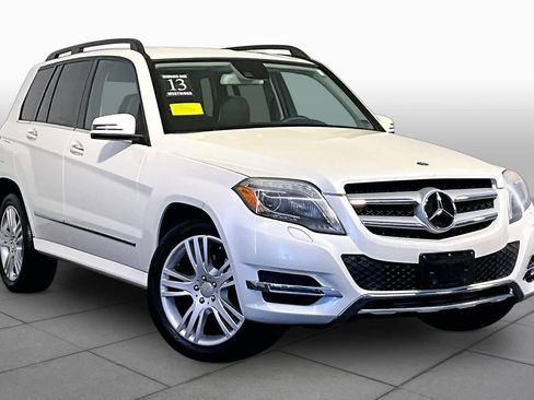 Used 2013 Mercedes-Benz GLK 350 4MATIC image 2