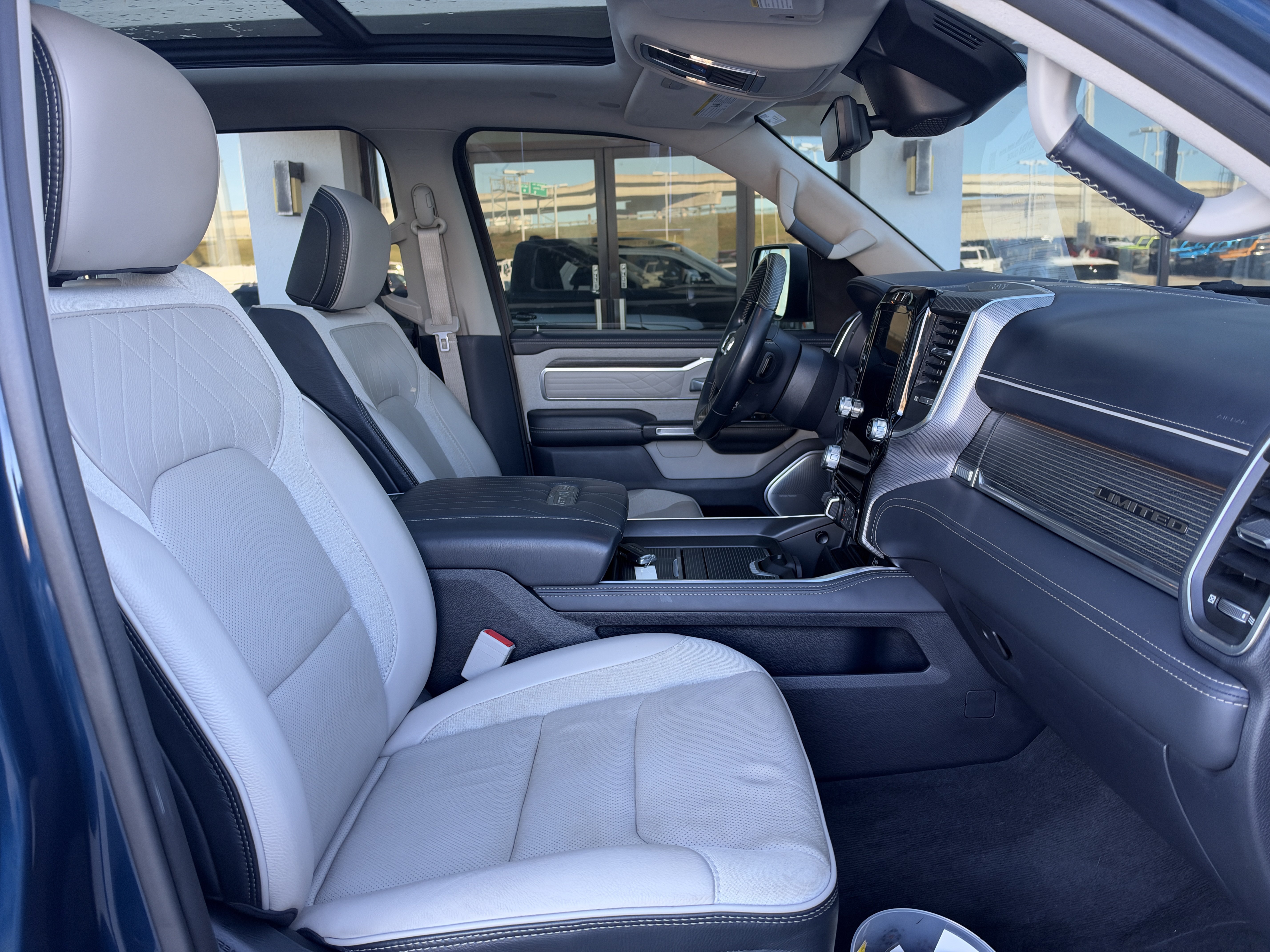 Used 2022 RAM 1500 Limited AWD/4WD image 26