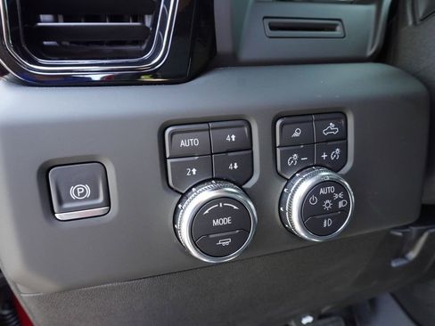 New 2025 GMC Sierra 2500 AT4 w/ Max Trailering Package image 18