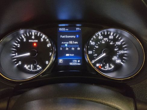 Used 2020 Nissan Rogue S FWD image 23