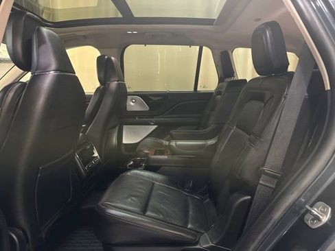 Used 2022 Lincoln Aviator Reserve w/ Equipment Group 201A image 31