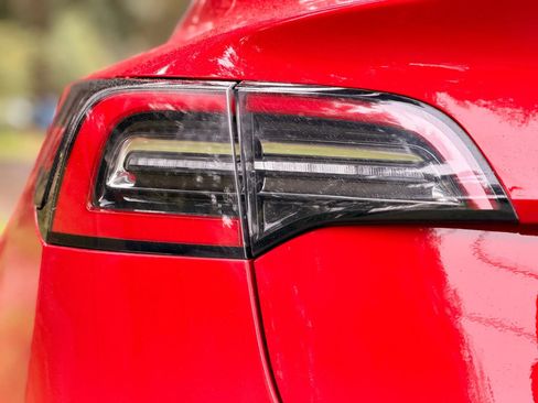 Used 2018 Tesla Model 3 Mid Range image 49