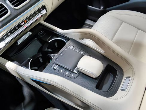 Used 2022 Mercedes-Benz GLE 350 4MATIC image 22