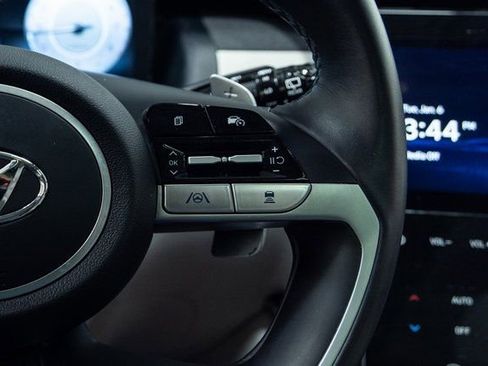 Used 2023 Hyundai Tucson Limited image 16