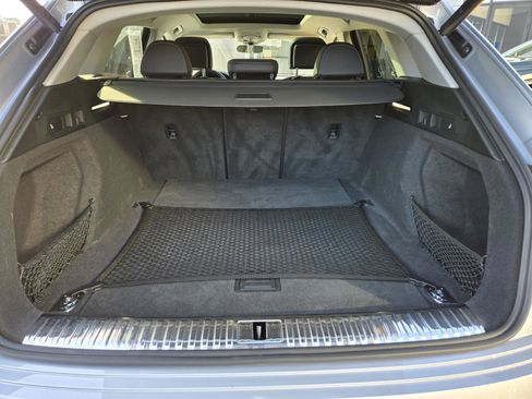 Used 2022 Audi e-tron Premium image 9