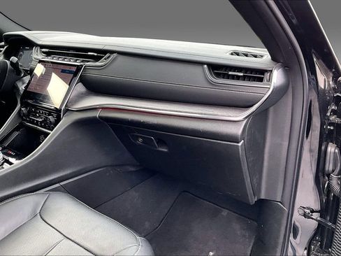 Used 2023 Jeep Grand Cherokee Overland w/ MOPAR Finishing Package image 10