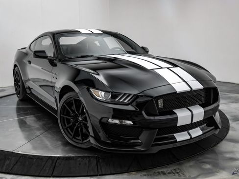 Used 2015 Ford Mustang Shelby GT350 RWD image 23