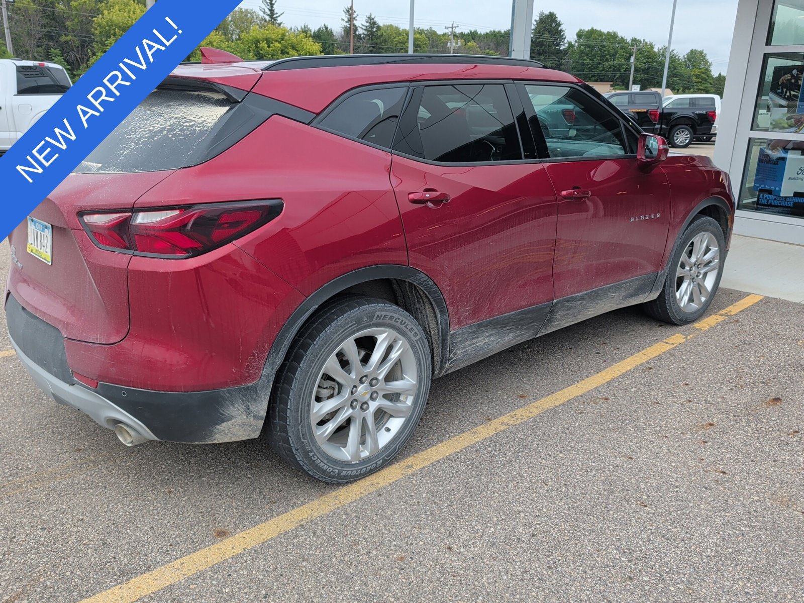 Used 2019 Chevrolet Blazer LT w/ Sun and Wheels Package AWD/4WD image 3