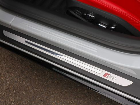 Used 2023 Audi R8 V10 performance RWD image 25