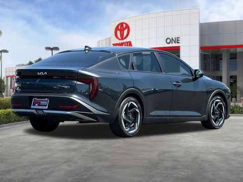 Used 2025 Kia K4 EX FWD image 4