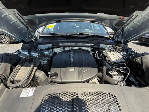 Used 2019 Porsche Macan image 12