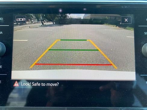 Used 2024 Volkswagen Tiguan Wolfsburg Edition image 21