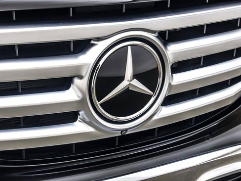 New 2025 Mercedes-Benz GLS 450 4MATIC image 13