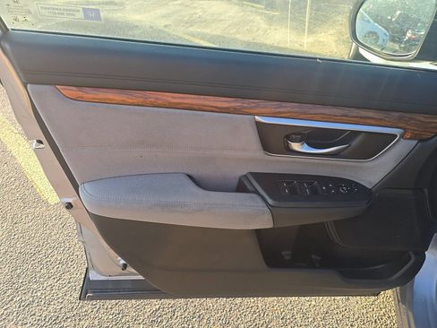 Used 2018 Honda CR-V EX image 12