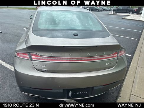 Used 2018 Lincoln MKZ Premiere AWD/4WD image 4