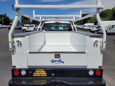 New 2026 Ford F250 XL w/ XL Chrome Package RWD image 16