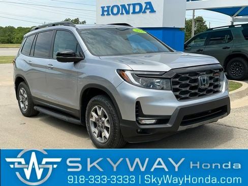 Used 2023 Honda Passport TrailSport image 1