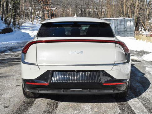 Used 2022 Kia EV6 Wind w/ Wind Technology Package image 7